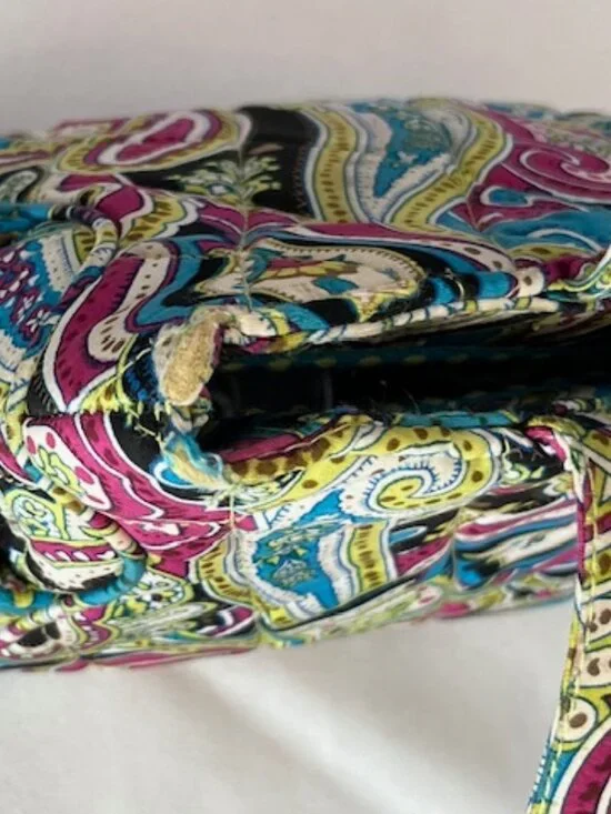 VERA BRADLEY | Bella Paisley Silk Quilted Handbag - Picture 12 of 13